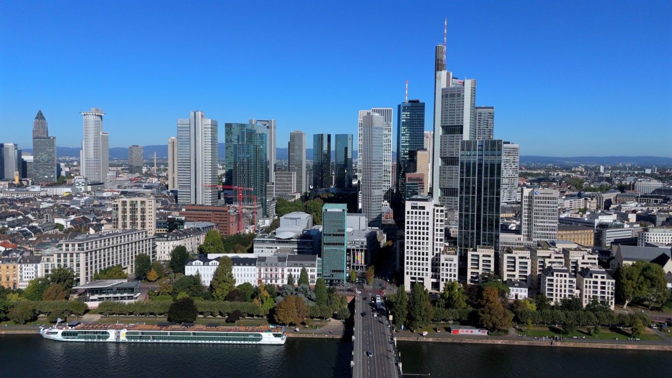 Luftaufnahme der Frankfurter Skyline